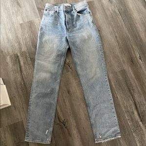 Abercrombie 90’s Ultra High Rise Straight Jean